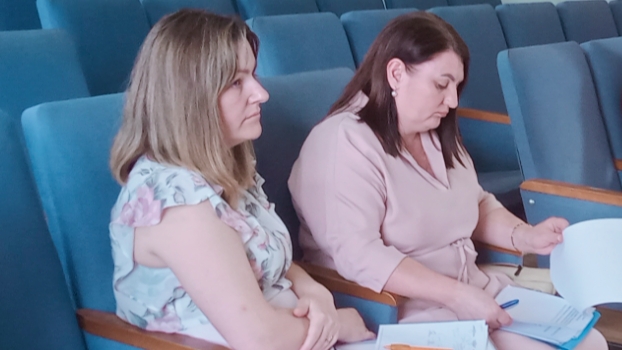 В Курском районе продолжается работа по выявлению работодателей, выплачивающих заработную плату работникам «в конвертах».